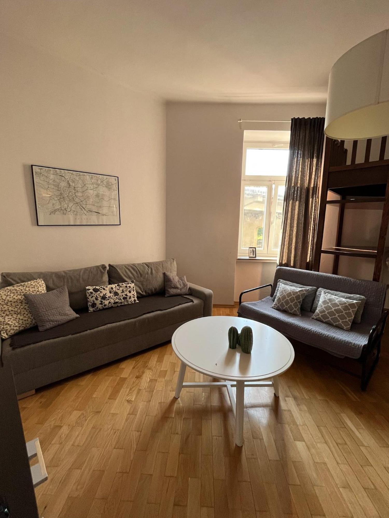 Downtown Apartment B クラクフ エクステリア 写真